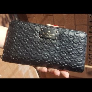 Kate Spade Penn Place embossed Neda wallet